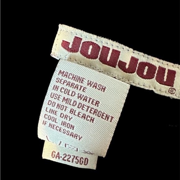 Jou Jou pinstripe slacks with zipper pockets and faux leather belt - Picture 5 of 5